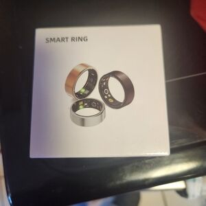 Smart Ring in Silver, Brand New, Unopened And Sealed! Please Reqd below.